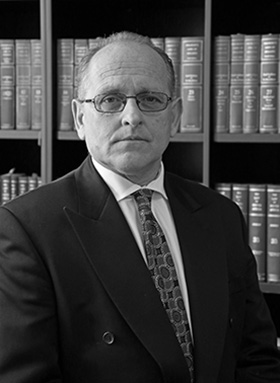 Stephen Lamprecht <br>-<br> Commercial Litigation